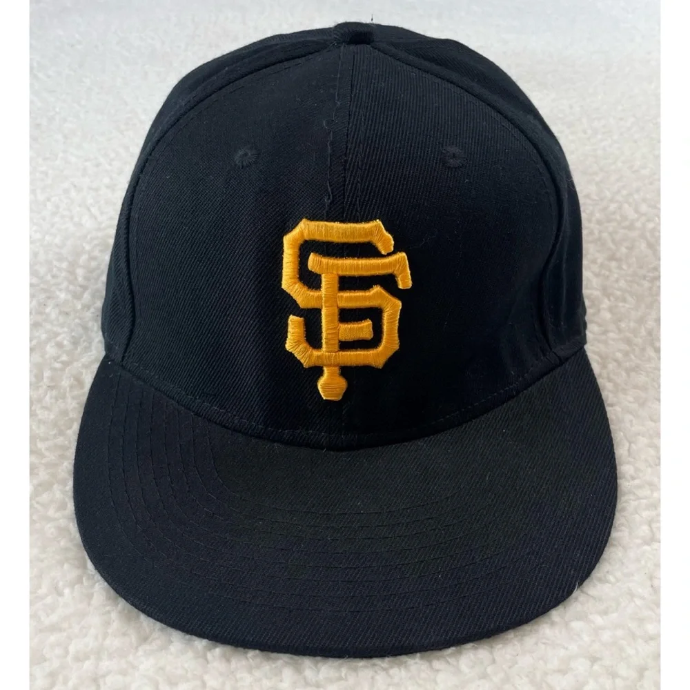 NEW ERA • Black/Golden Orange SF Giants MLB Classic Baseball Hat - Picture 2 of 16